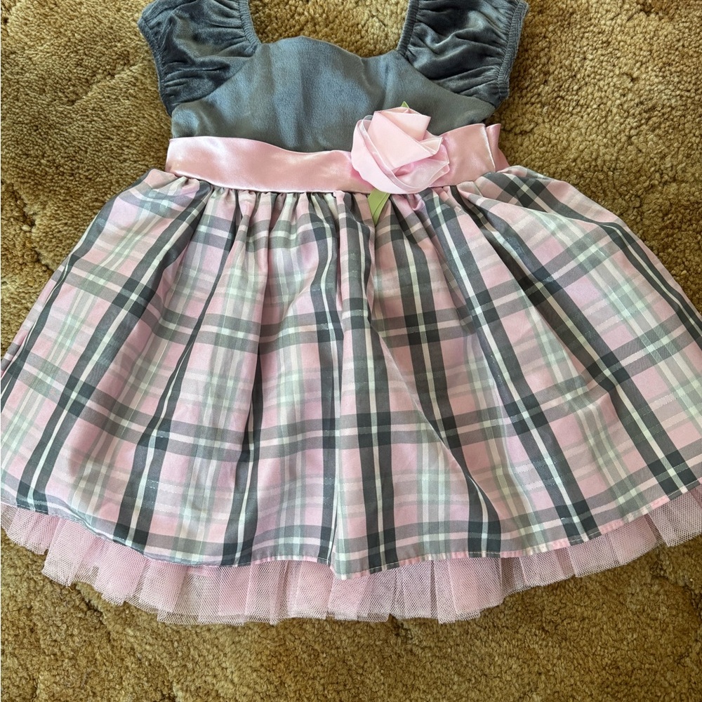Youngland Gray Dress with Pink Accents